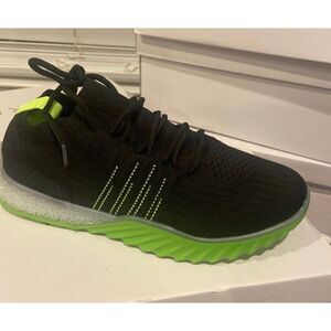 Danskin Women's Positive Lace Up Sneaker Black/Neon Green Size 8.5 New in Box
